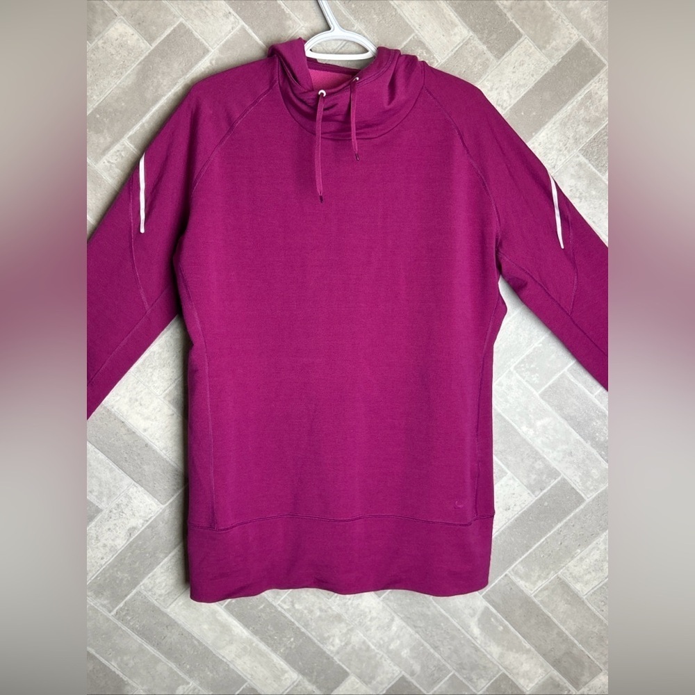 Nike woman’s Dri-Fit hooded sweater XL fuchsia - Picture 3 of 10
